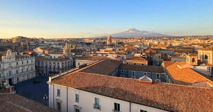 Catania vista sull'etna