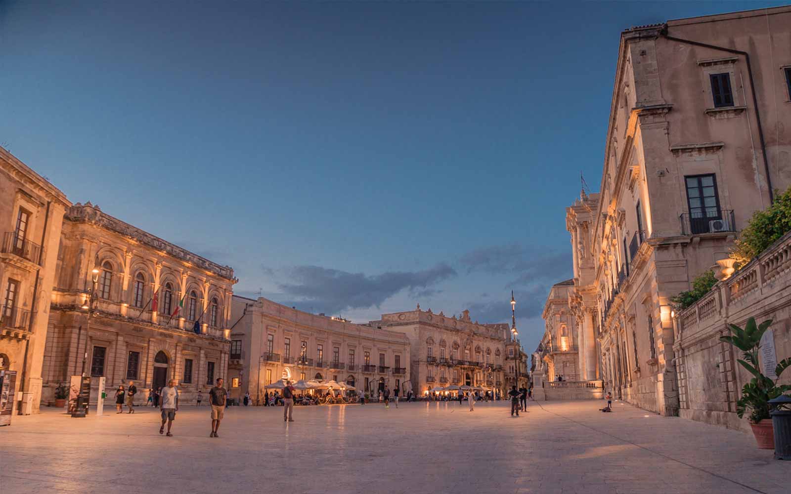 Piazza del duomo Ortigia