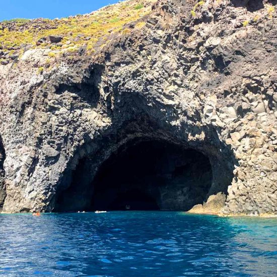 Filicudi, Grotta del Bue Marino