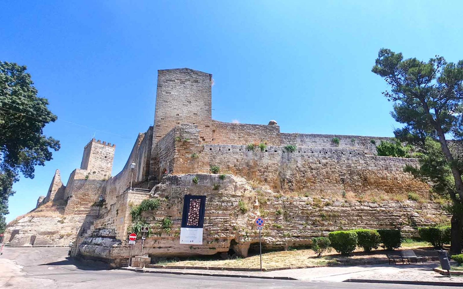 Scopri i nostri consigli e suggerimenti per visitare Enna Viaggio in Sicilia